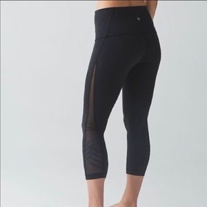 Lululemon Minimalist Crop size 8